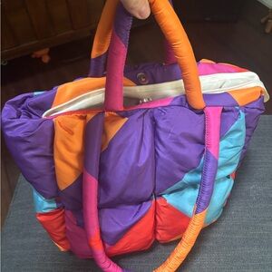 Olly multicolored puffer tote bag with a unique design, like new !